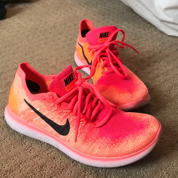le scarpe nike libero flyknit 2 nuove di zecca poshmark le scarpe nike libero flyknit 2 nuove di zecca poshmark